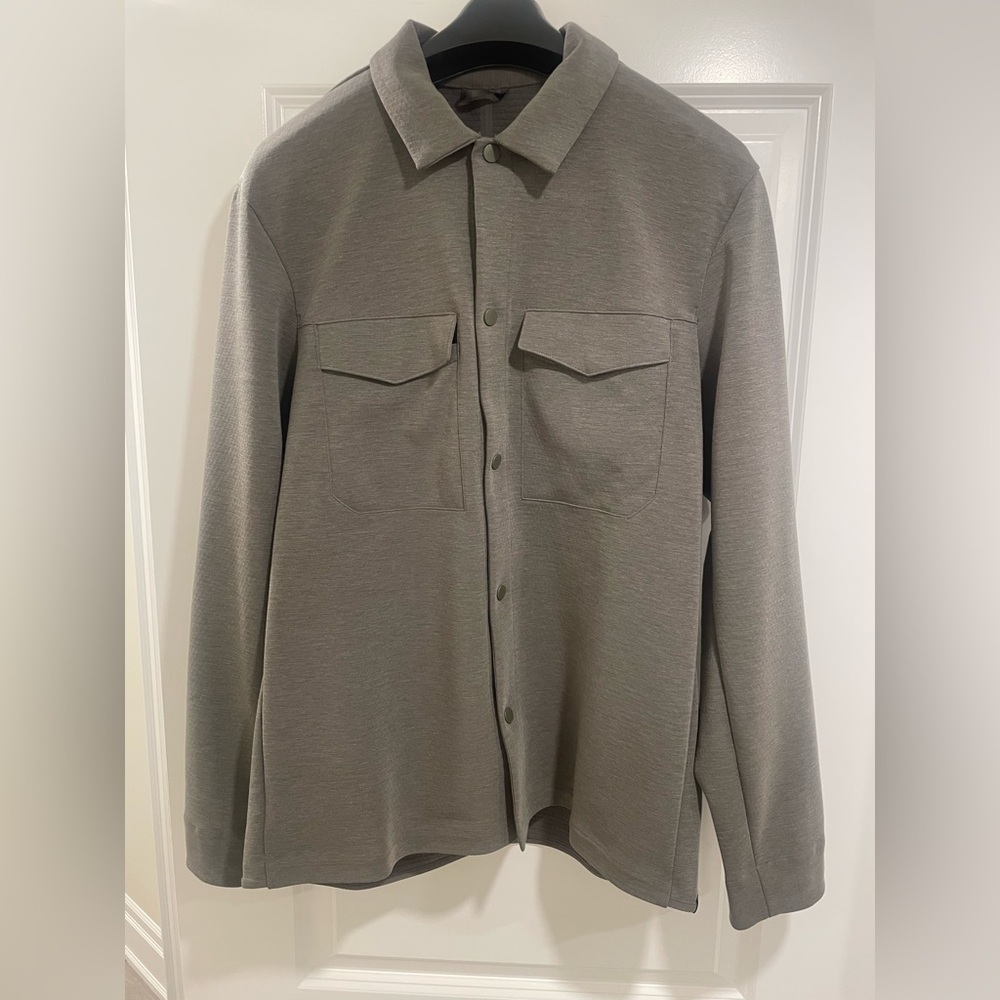 Lulu Lemon Gray/soft green Button-Up Shirt Jacket.